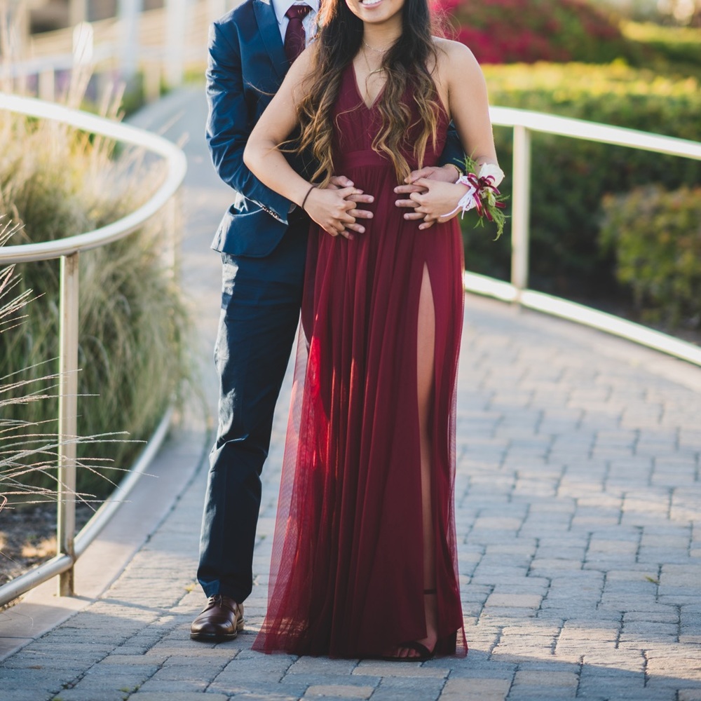 PROM DRESS - Picture 2 of 4